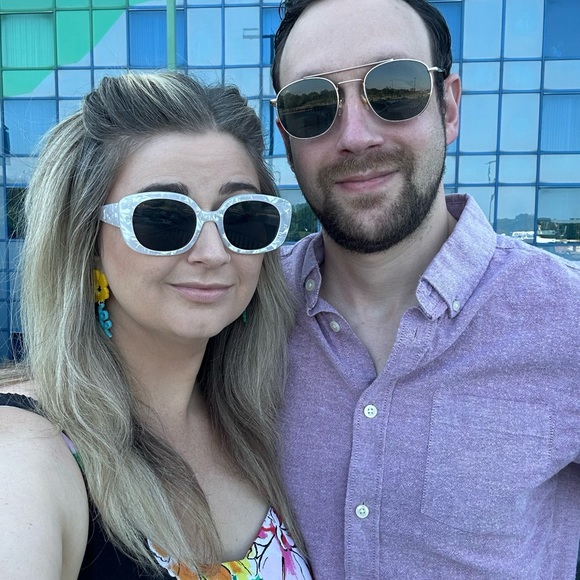 Meet Your Posher - Picture 6 of 10